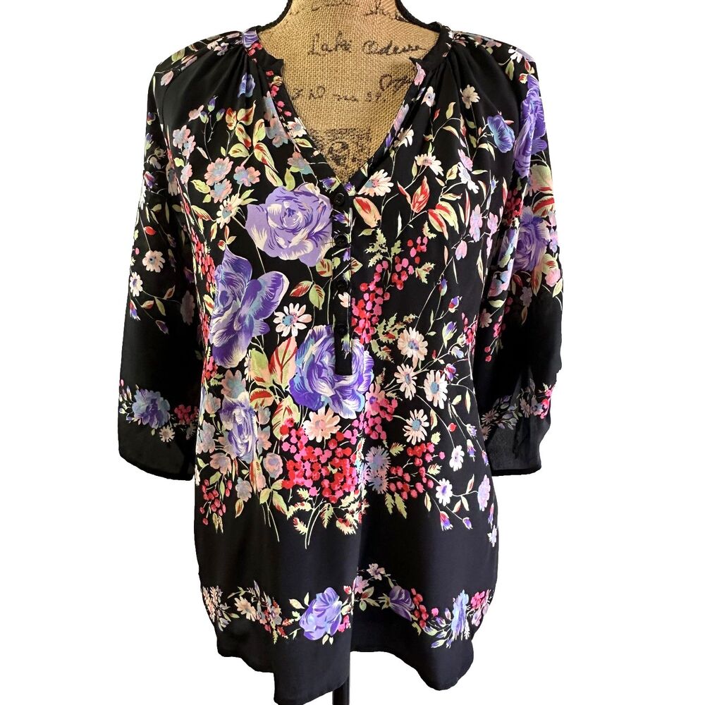 Yumi Kim Women Black Vibrant Floral Print 3/4 Sleeve V-Neck Silk Blouse Top Sz S